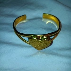 Heart locket bracelet